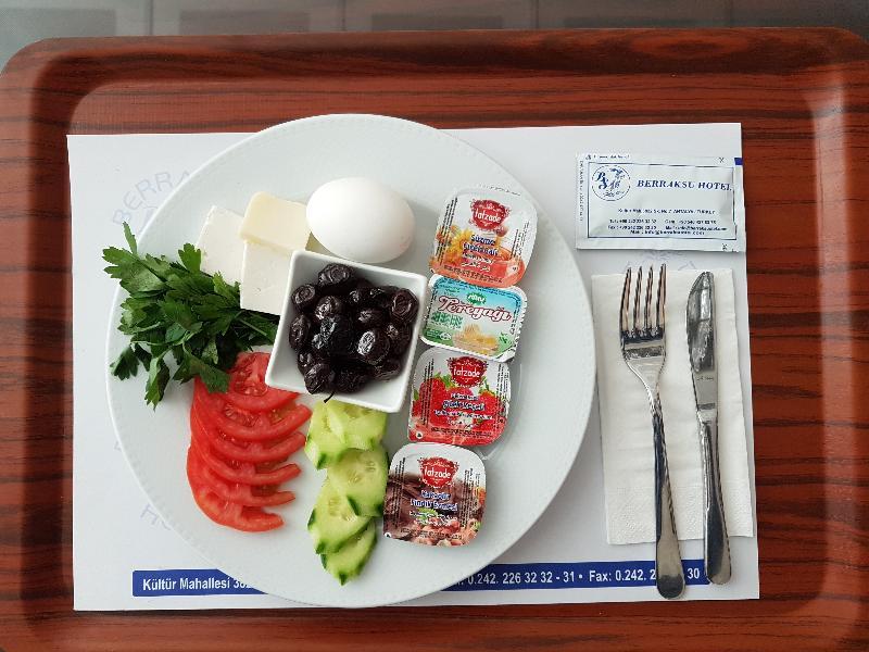 Berrak Su Hotel Antalya Luaran gambar