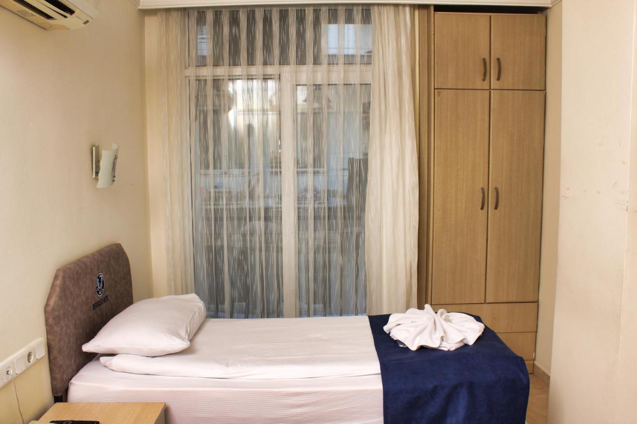 Berrak Su Hotel Antalya Luaran gambar